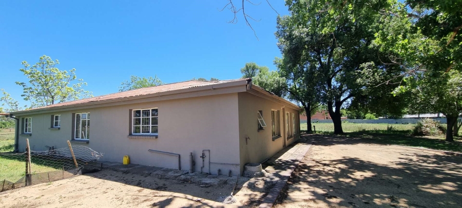 5 Bedroom Property for Sale in Roodewal Free State